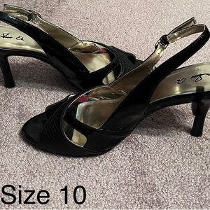 Elegant Black Slingback Heels